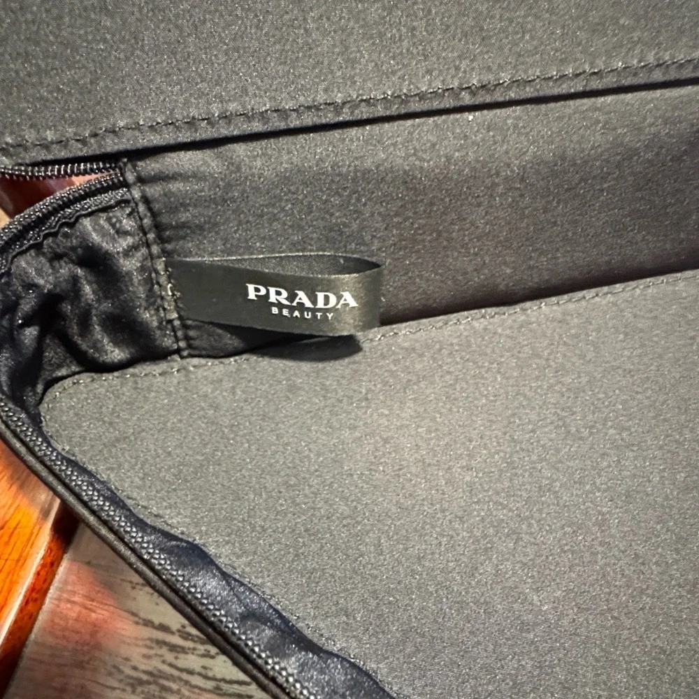 NWT Prada Beauty Black and Pink Triangle Pouch and Dust Bag GREAT LUXURY GIFT!